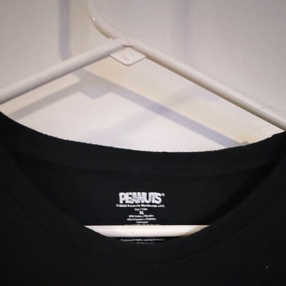 bundle of 2 holiday shirts - Picture 2 of 4